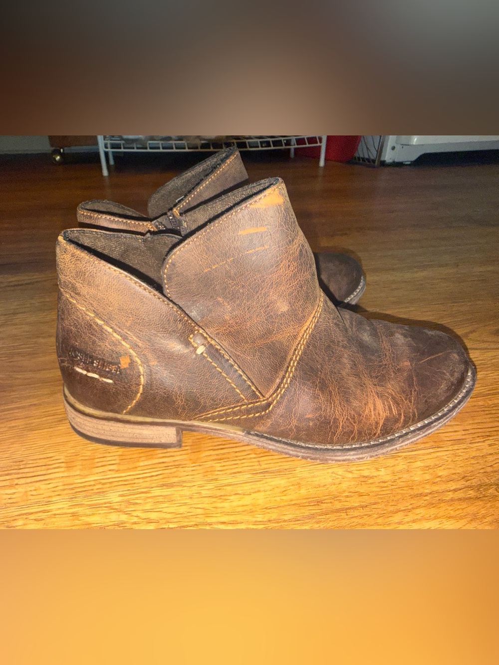 Josef Seibel Sienna 81 ankle boots in a distressed brown leather sz 37